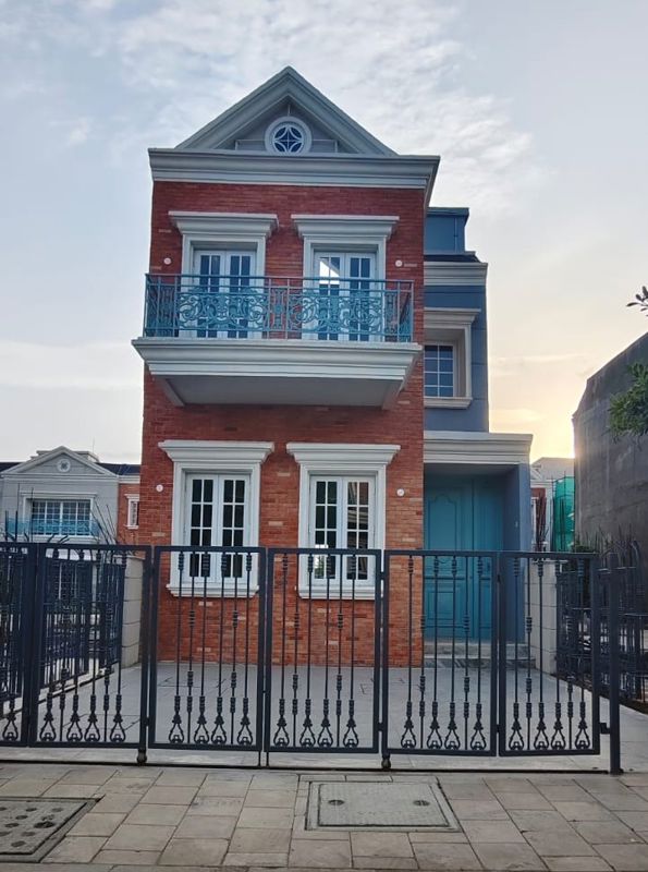 3 BHK 1993 Sq.Ft. Villa in Lodha Villa Royale