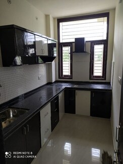 2 BHK Apartment For Rent in Redwood Orion