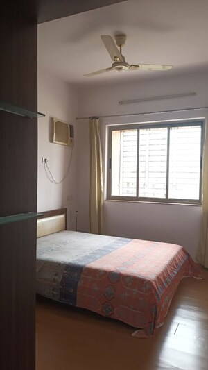 Room in 2 BHK Apartment at Om Sai Plaza, Ghodbunder Road – for Rent