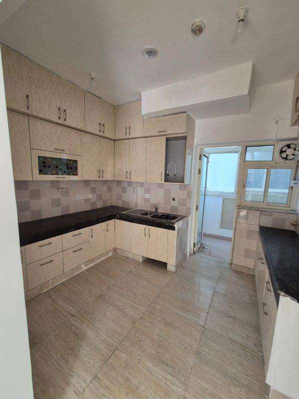 4 BHK + Servant Room 2200 Sq.Ft. Apartment in Ramprastha Pearl Court