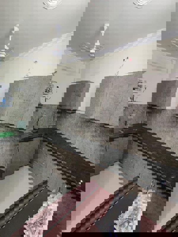 1 RkBuilder Floor For Rent in Raheja Mall