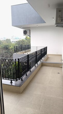 3.5 BHK + Servant Room,Extra Room Builder Floor For Rent in Shanti Niketan