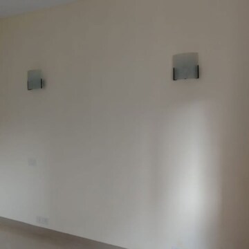 Room in 3.5 BHK Apartment at Spaze Privy, Sector 72 – for Sale