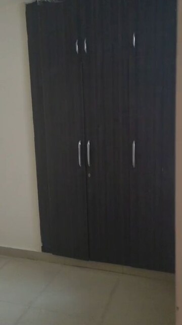 Furnished Amenities in 2 BHK Apartment at Sector 16c Greater Noida – for Rent