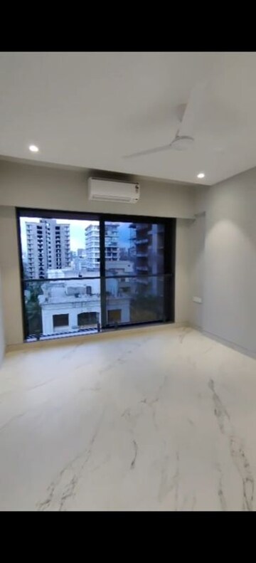 Room in 3 BHK Apartment at ZYJ Sequoia, Santacruz West – for Rent