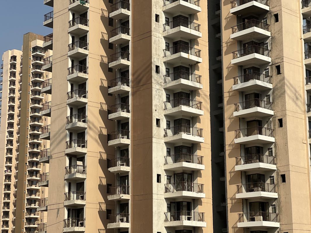 2 BHK Apartment For Rent in Sector 16B Greater Noida