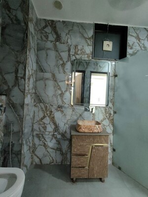 Kitchen in 4 BHK Builder Floor at Unitech South City 1, South City 1 – for Rent