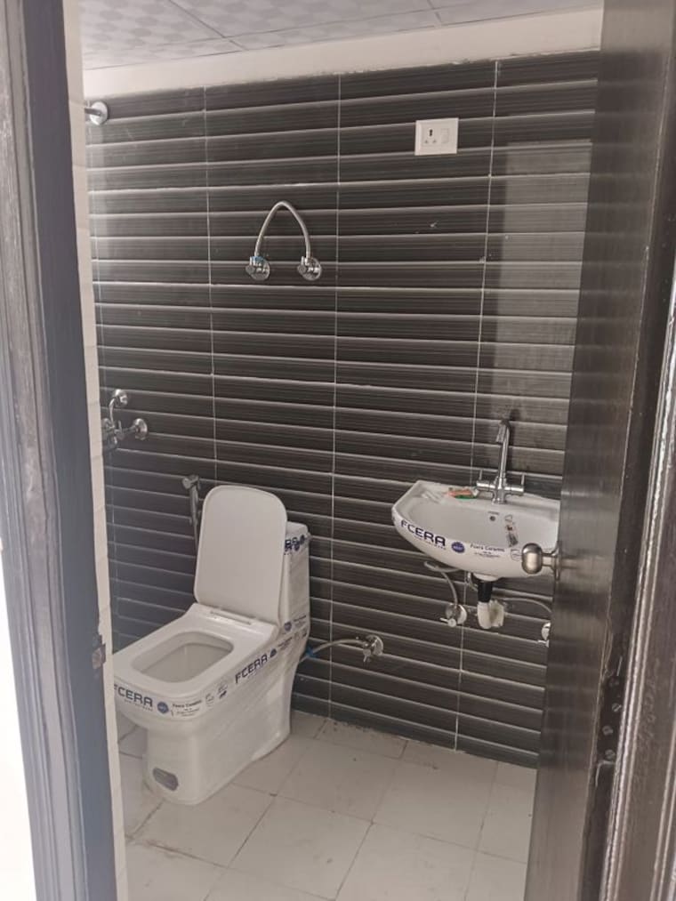 Bathroom, sector 16c greater noida 3 Bedroom 1227 Sq.Ft. Apartment In Sector 16c Greater Noida Greater Noida 9826697