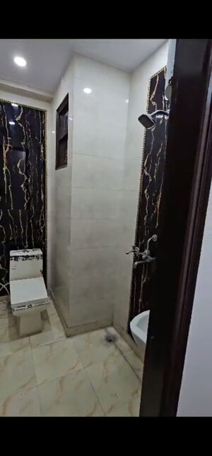 Building Lobby in 2 BHK Builder Floor at Uttam Nagar – for Sale