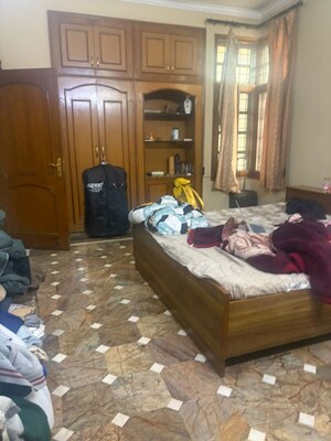 Bedroom in 2 BHK Builder Floor at Sector 15 – for Rent