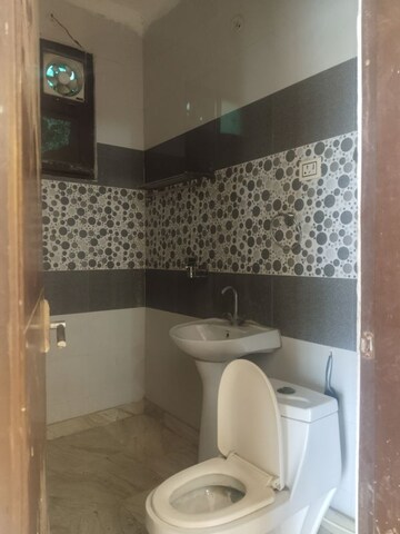 Kitchen in 4 BHK Builder Floor at Green Fields Colony – for Sale