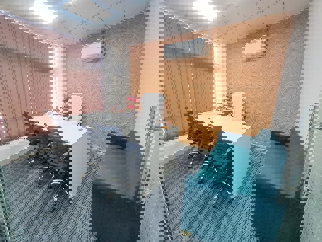 Office Space For Rent in Sector 63