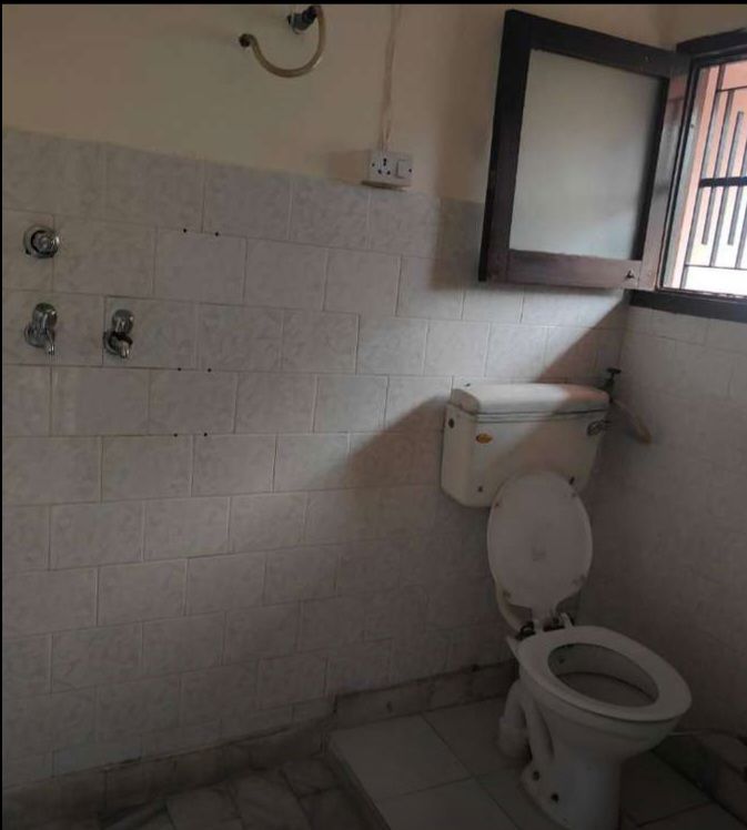 2 BHK Builder Floor For Rent in Sector 38