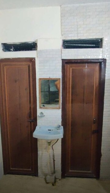 Furnished Amenities in 1 BHK Builder Floor at Sector 47 – for Rent