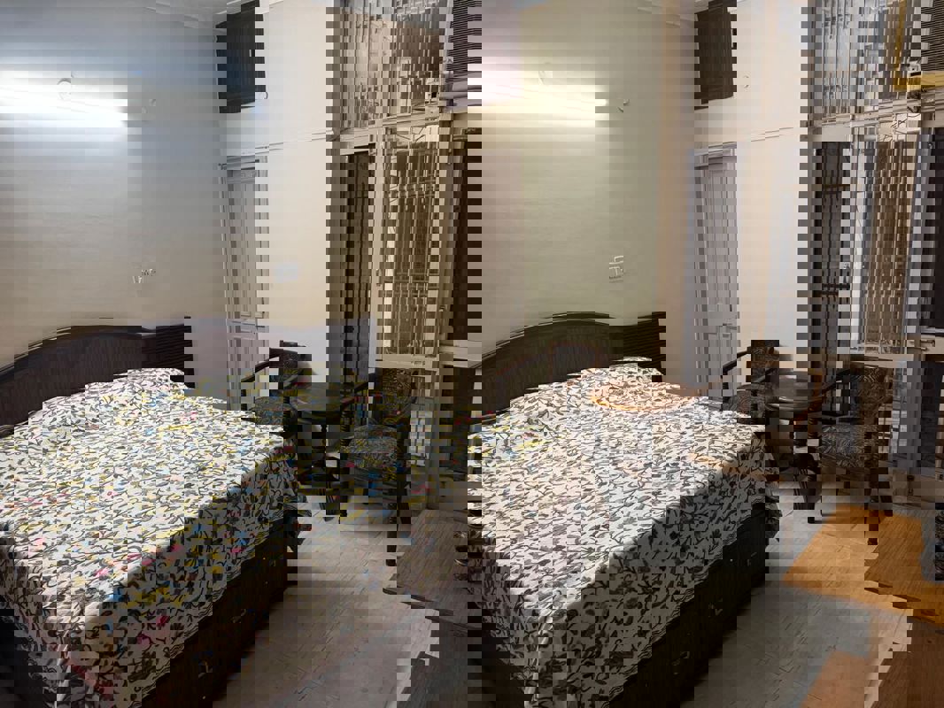 1 BHK + Pooja Room Independent House For Rent in Sector 37