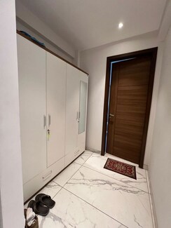 5 BHK + Pooja Room,Servant Room Builder Floor For Sale in Sector 14