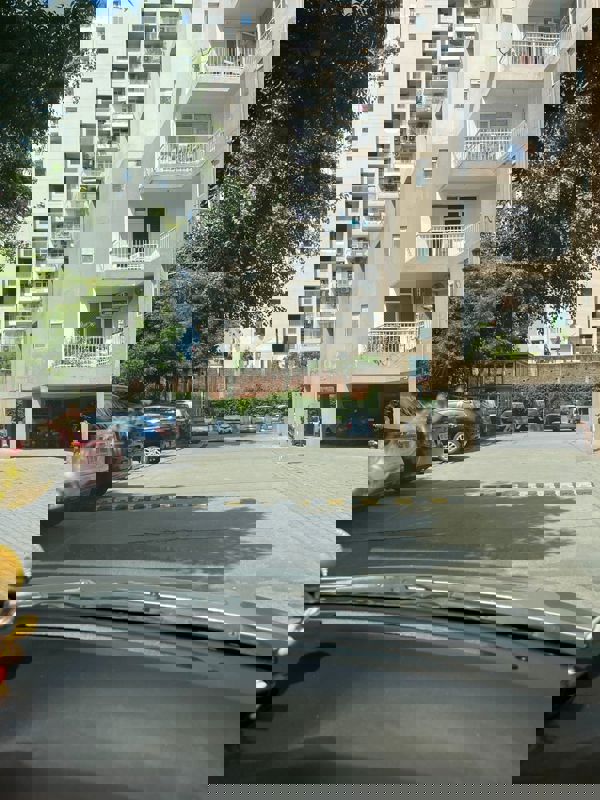 1.5 BHK Apartment For Rent in Migsun Roof