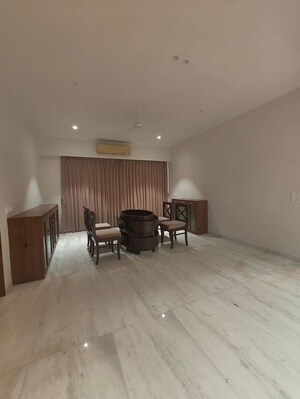 Living Room in 4 BHK Apartment at Chembur – for Rent