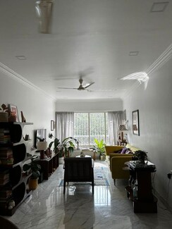 2 BHK + Pooja Room Apartment For Rent in Bandra West