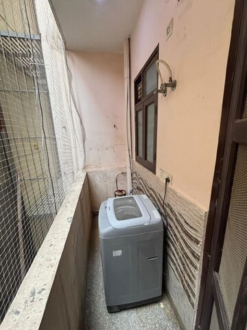 Balcony in 2 BHK Builder Floor at Sector 46 – for Rent