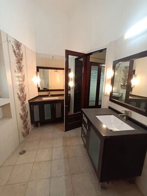  Plot – Exterior View View at DLF City Phase IV, Dlf Phase iv - for Sale