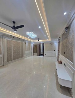 4 BHK + Servant Room,Extra Room Builder Floor For Sale in BPTP Amstoria Country Floor