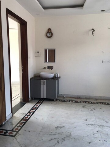 Room in 2 BHK Apartment at GMADA Eco City, North Mullanpur – for Rent