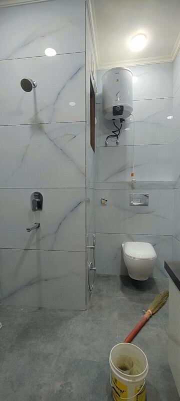 Bathroom in 3 BHK Builder Floor at Fidato Honour Homes, Sector 89 – for Rent