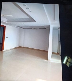 Living Room in 3 BHK Apartment at Vipul World Floors, Sector 48 – for Rent