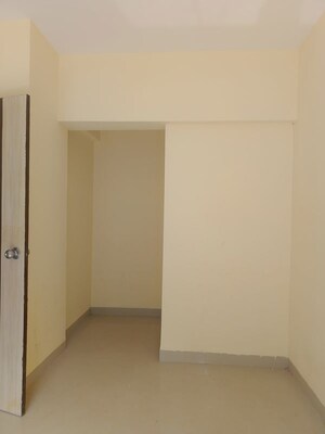 Room in 1 BHK Apartment at Sankalp Heights, Nalasopara West – for Rent