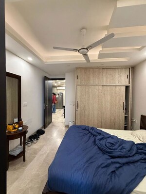 Bedroom in 3 BHK Builder Floor at Chittaranjan Park – for Rent