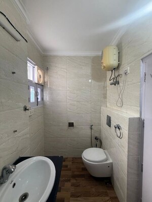 Bathroom in 1 BHK Builder Floor at Uday Park – for Rent