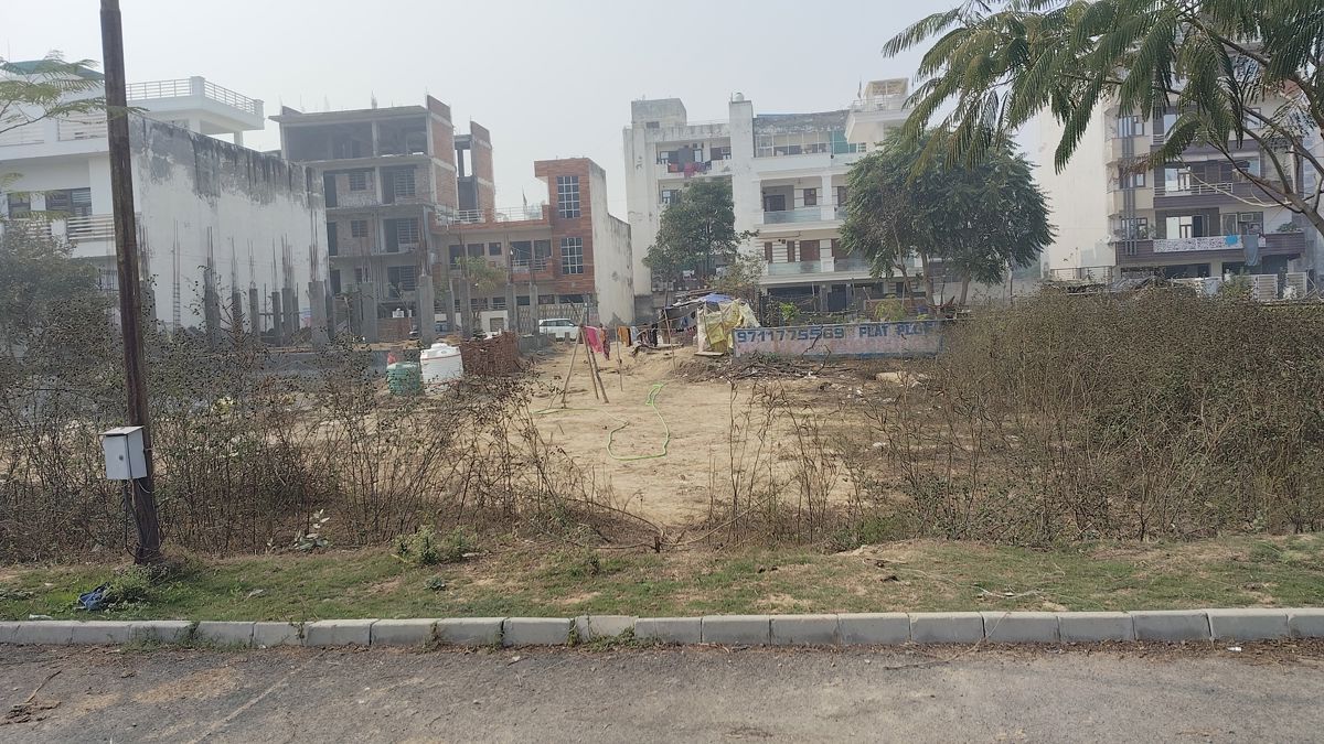 Plot For Sale in BPTP Parkland Pride