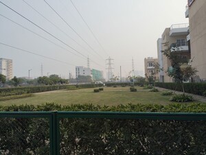  Plot For Sale in BPTP Parkland Pride, Sector 77