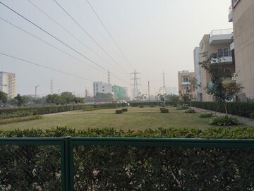  Plot For Sale in BPTP Parkland Pride, Sector 77