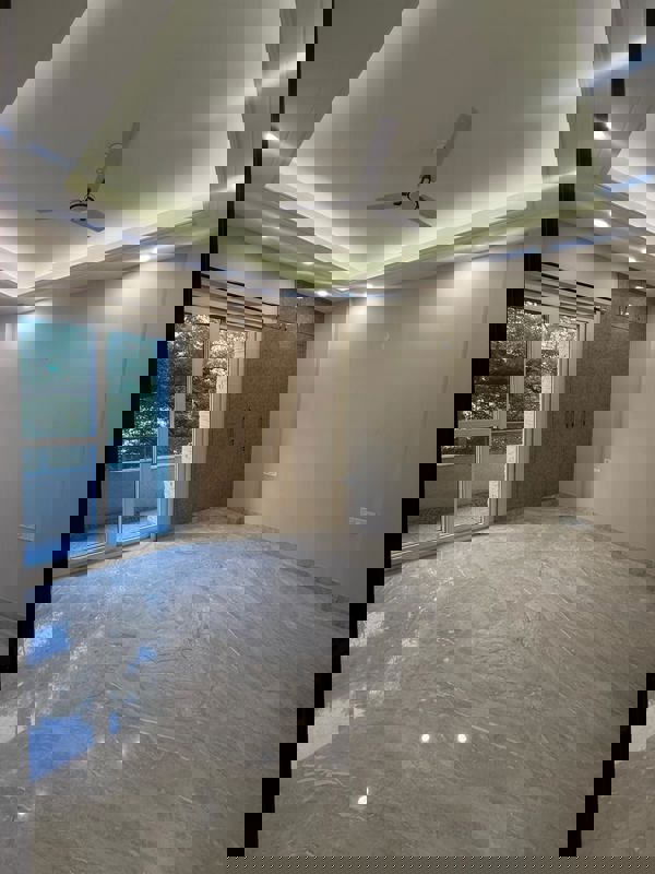 3 BHK Builder Floor For Rent in Chittaranjan Park