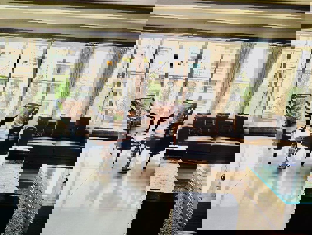 4 BHK Apartment For Rent in Juhu