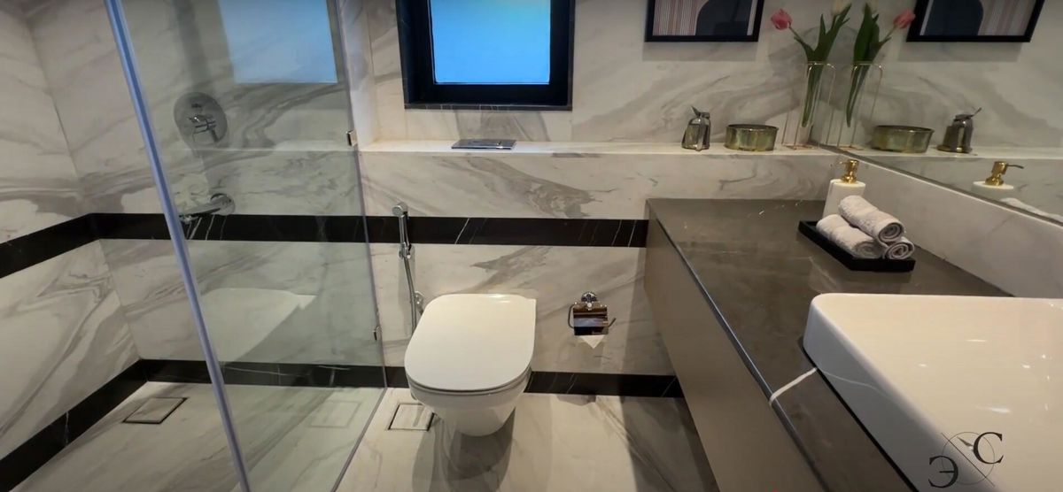 5 BHK + Servant Room,Store Room 2340 Sq.Ft. Apartment in Lodha Mahalaxmi Bellevue