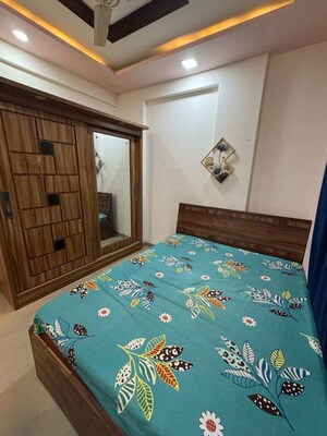 Bedroom in 2 BHK Apartment at Vinspa Apartment, Boat Club Road – for Rent