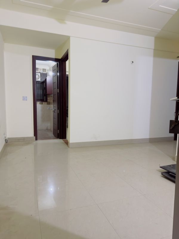 1 BHK + Servant Room Apartment For Rent in Chattarpur