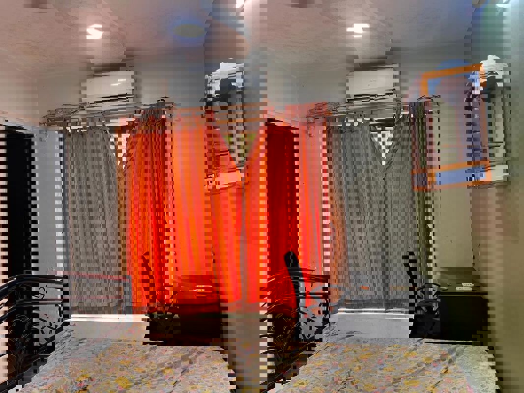 1 RkApartment For Rent in Piccadilly CHS