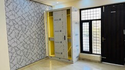 3 BHK + Pooja Room,Servant Room,Study Room,Extra Room Builder Floor For Rent in Green Fields Colony