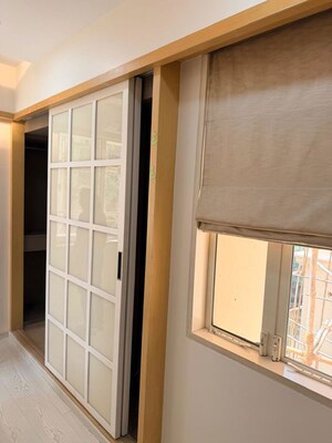 Room in 3 BHK Apartment at Hiranandani Brentwood Mumbai, Powai – for Rent