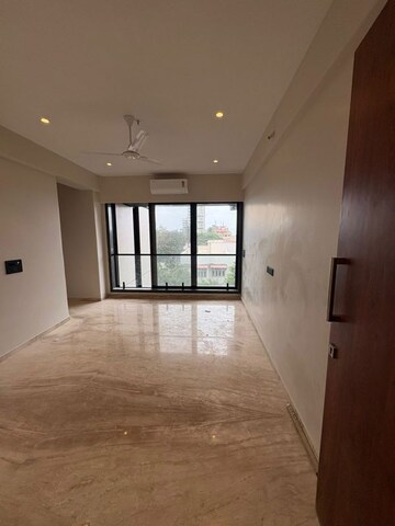 2 BHK Apartment For Rent in Seasons Trimurti, Santacruz West
