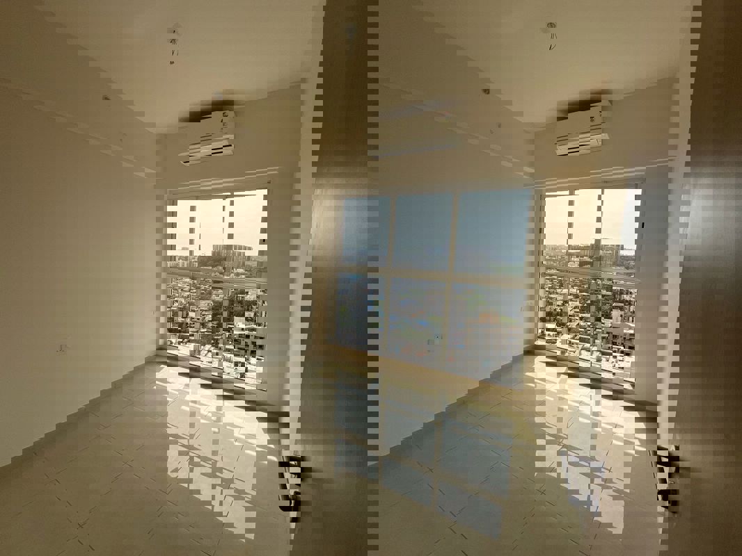 2 BHK Apartment For Sale in LnT Veridian