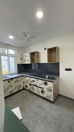 1 BHK + Servant Room Builder Floor For Rent in Chattarpur