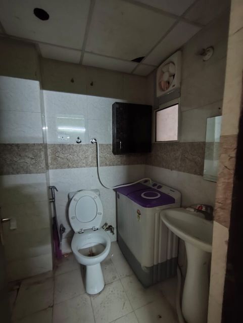 3 BHK + Extra Room Apartment For Sale in Amrapali Terrace Homes