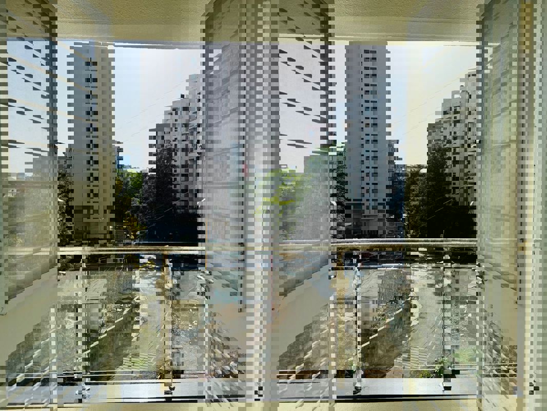 2 BHK Apartment For Rent in Pearl Eminent