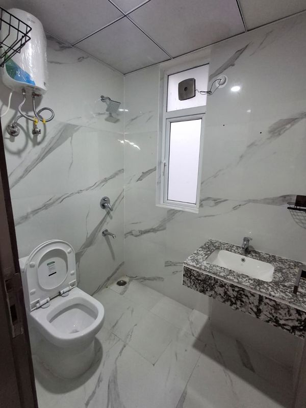2.5 BHK + Pooja Room,Study Room Apartment For Rent in Smart World Gems