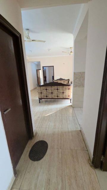 3 BHK + Servant Room Apartment For Sale in Amrapali Terrace Homes